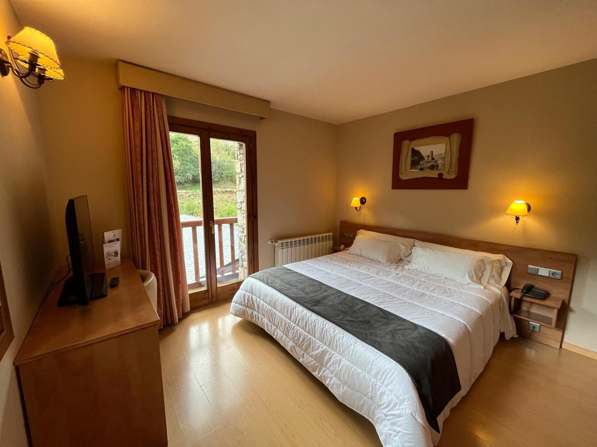Wuau! Hotel Segle XX รันซอล ภายนอก รูปภาพ